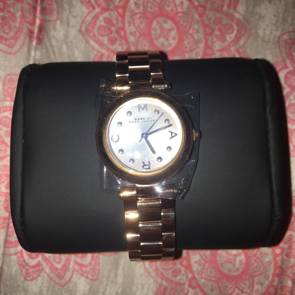 Marc Jacobs rose gold watch main image 3